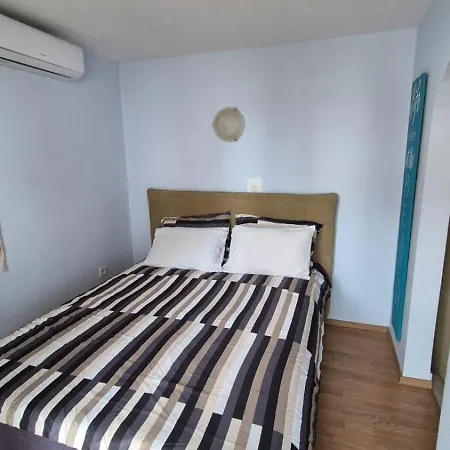 Bunjo's House Apartamento Trogir