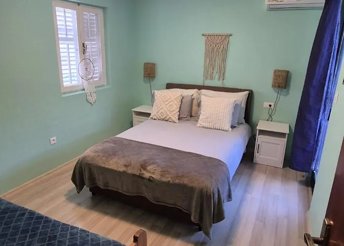 דירה Bunjo's House *