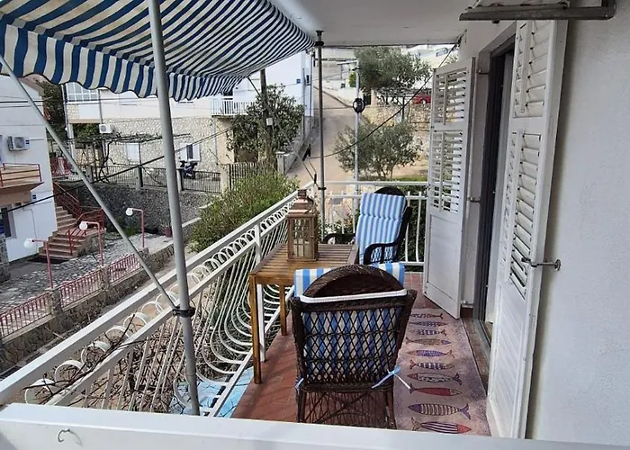 Bunjo's House דירה